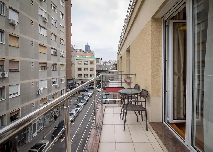 Feel Belgrade Aparthotel Διαμέρισμα